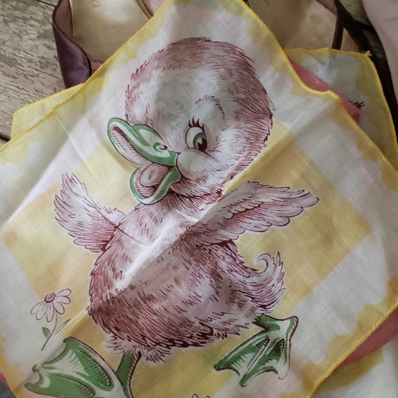 Child's handkerchiefs 9.25" lamb, duckling & bunn - Picture 5 of 5